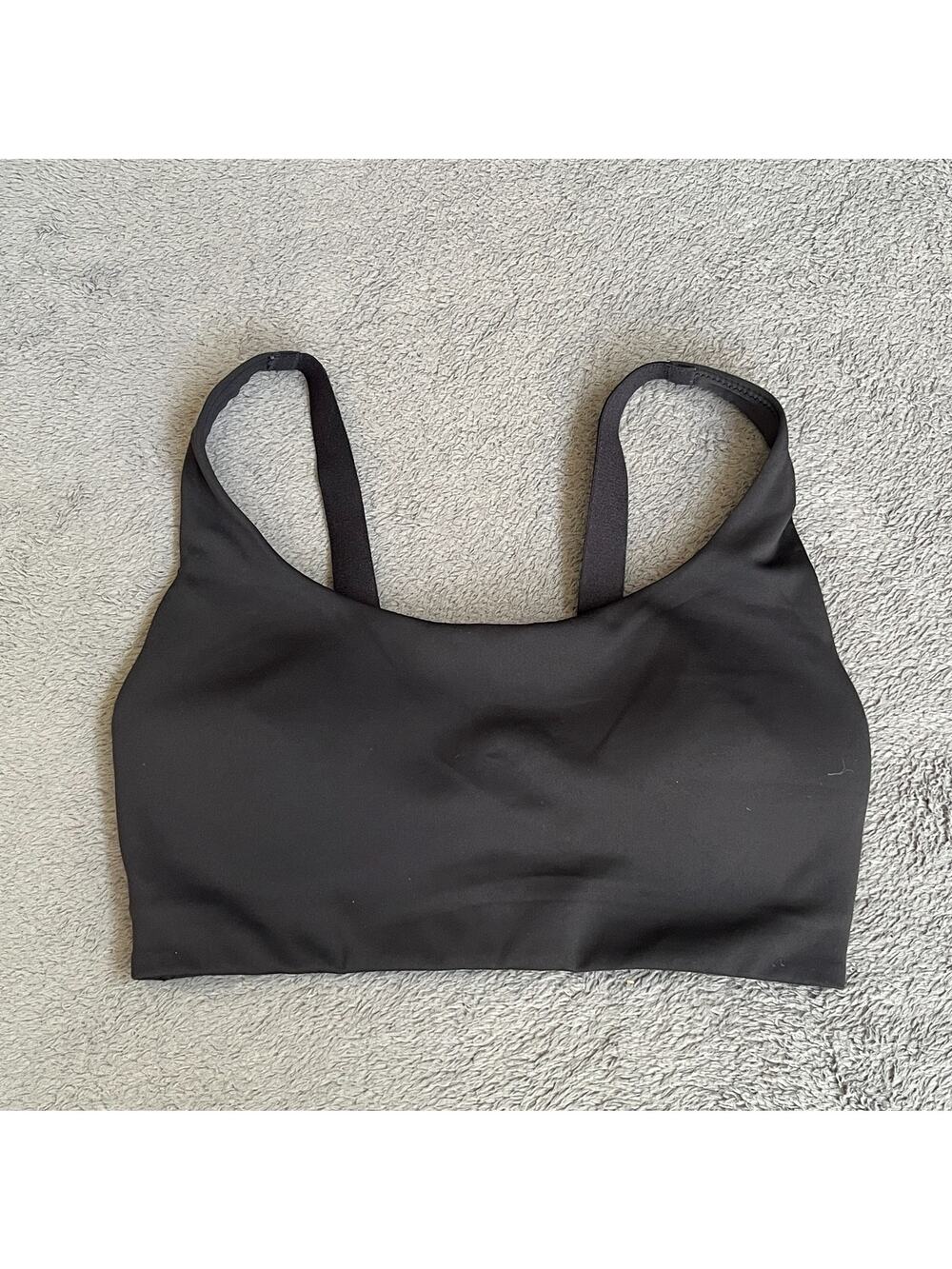 Lululemon Black Adjustable Wide Straps High Impact Sports Bra Women's Size 4 C/D